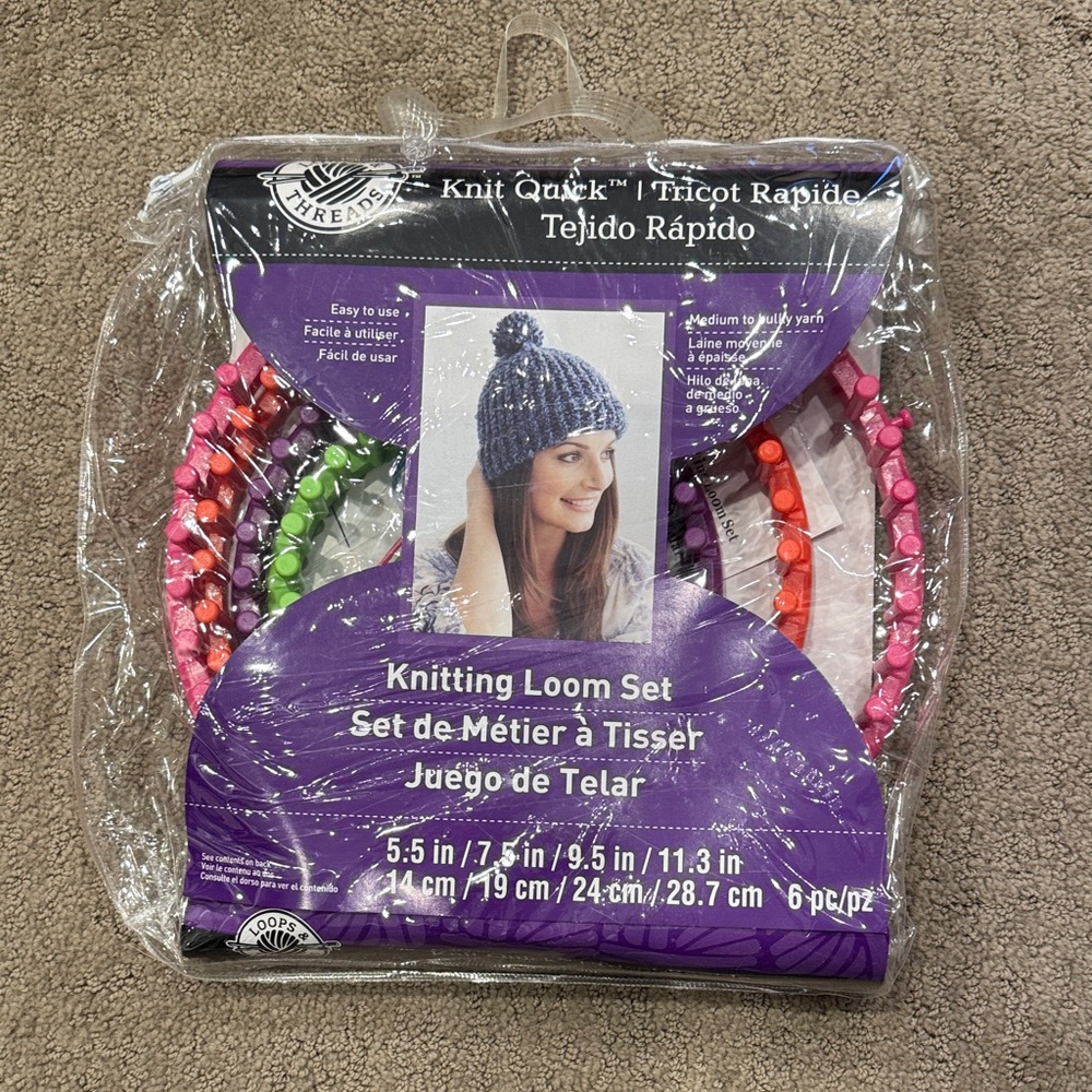 Loops & Threads Knit Quick Knitting Loom Set NWT